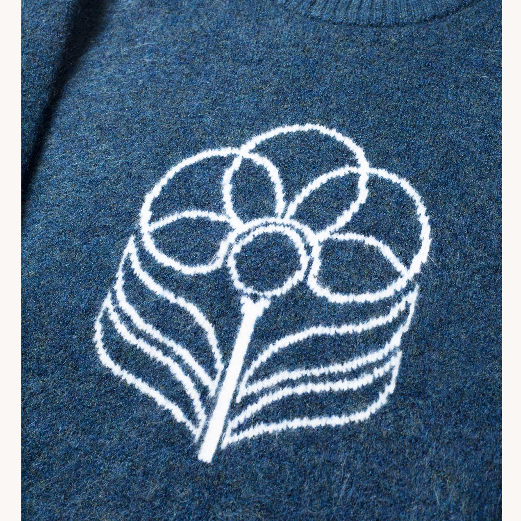 LARGE FLOWER KNIT JUMPER