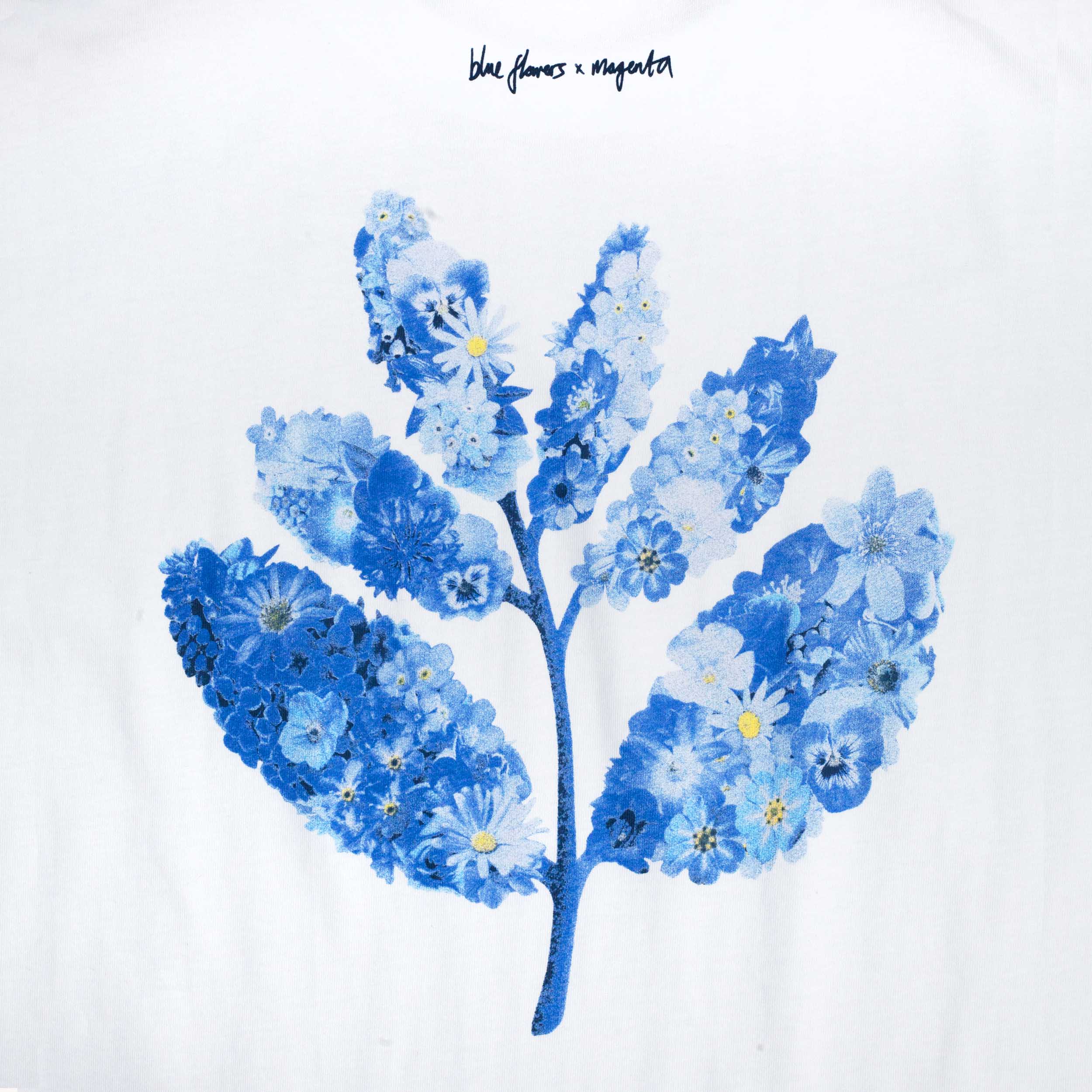 BLUE FLOWERS X MAGENTA T SHIRT - WHITE