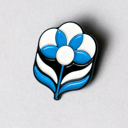 BLUE FLOWER PIN BADGE